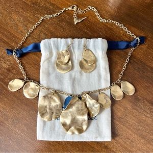 Chloe + Isabel Hammered Gold Disc Necklace & Earring Set